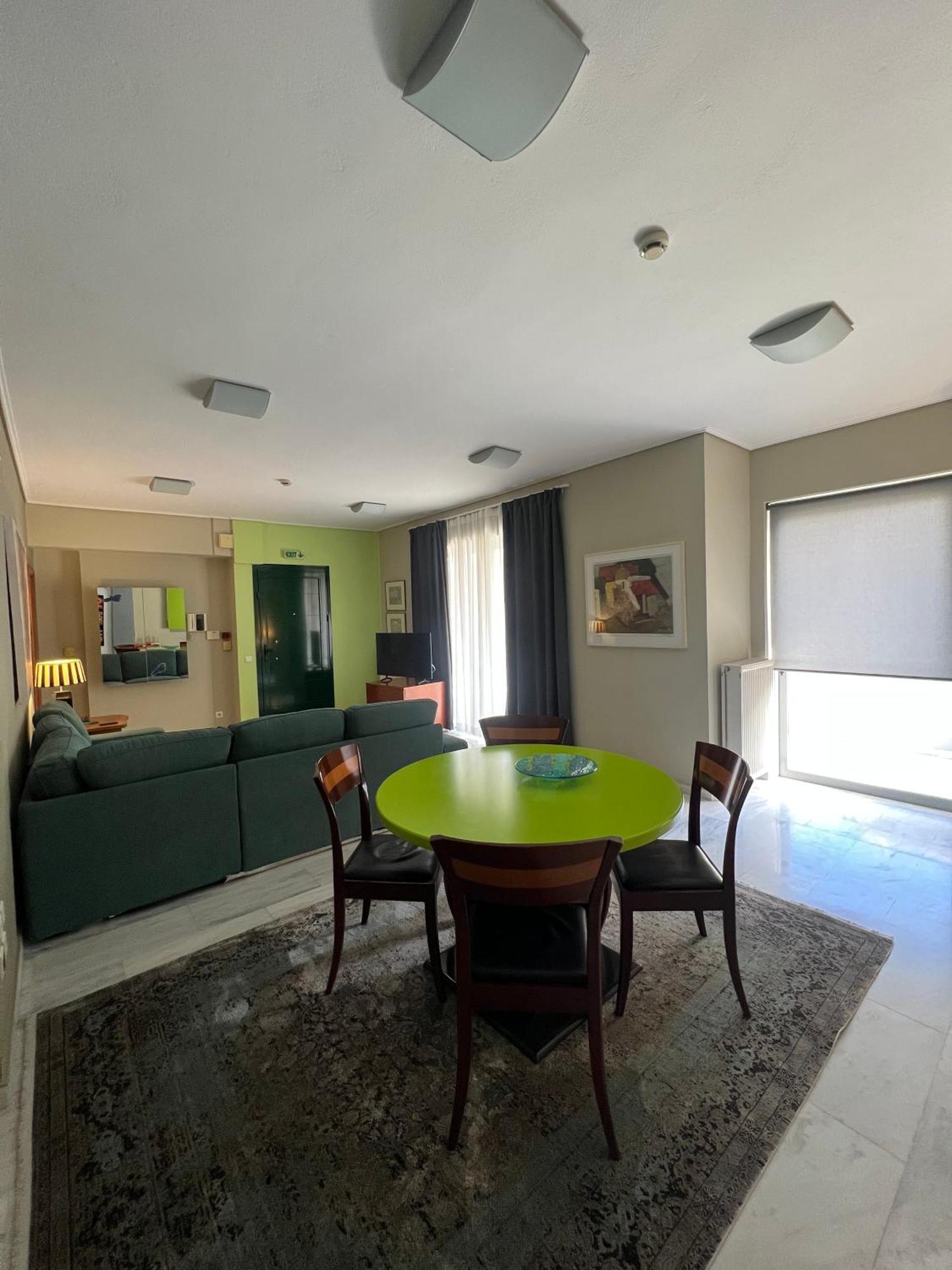 Green Apartment Near Marousi Hospitals & Oaka, By Promoshomes Maroussi Eksteriør billede