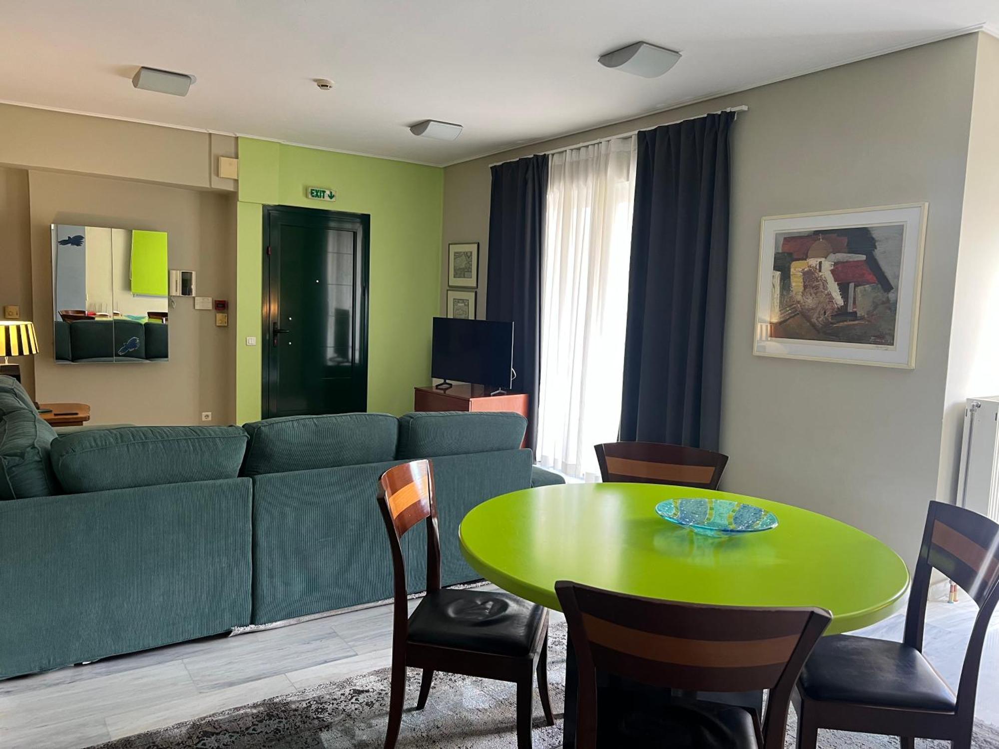 Green Apartment Near Marousi Hospitals & Oaka, By Promoshomes Maroussi Eksteriør billede